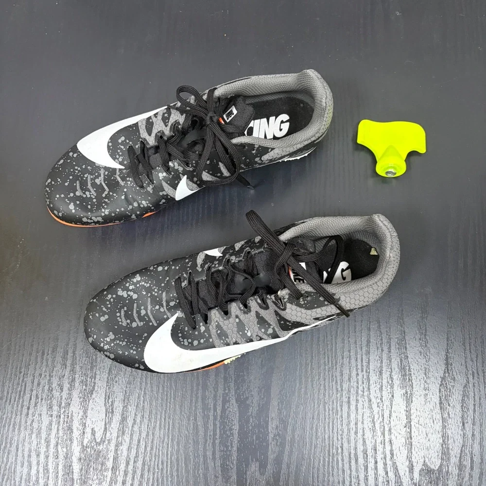 Nike zoom rival